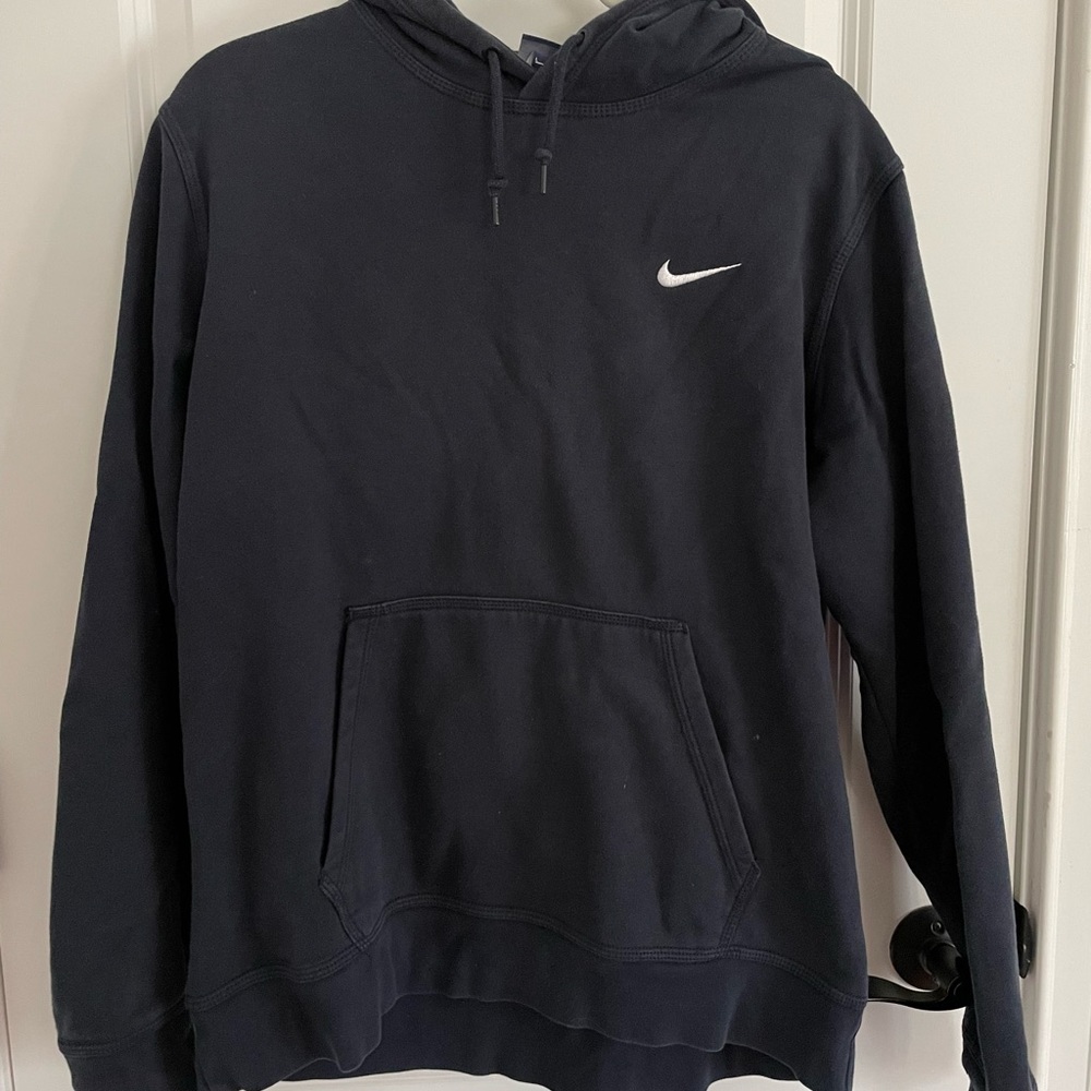 Size Large Nike Sweatshirt